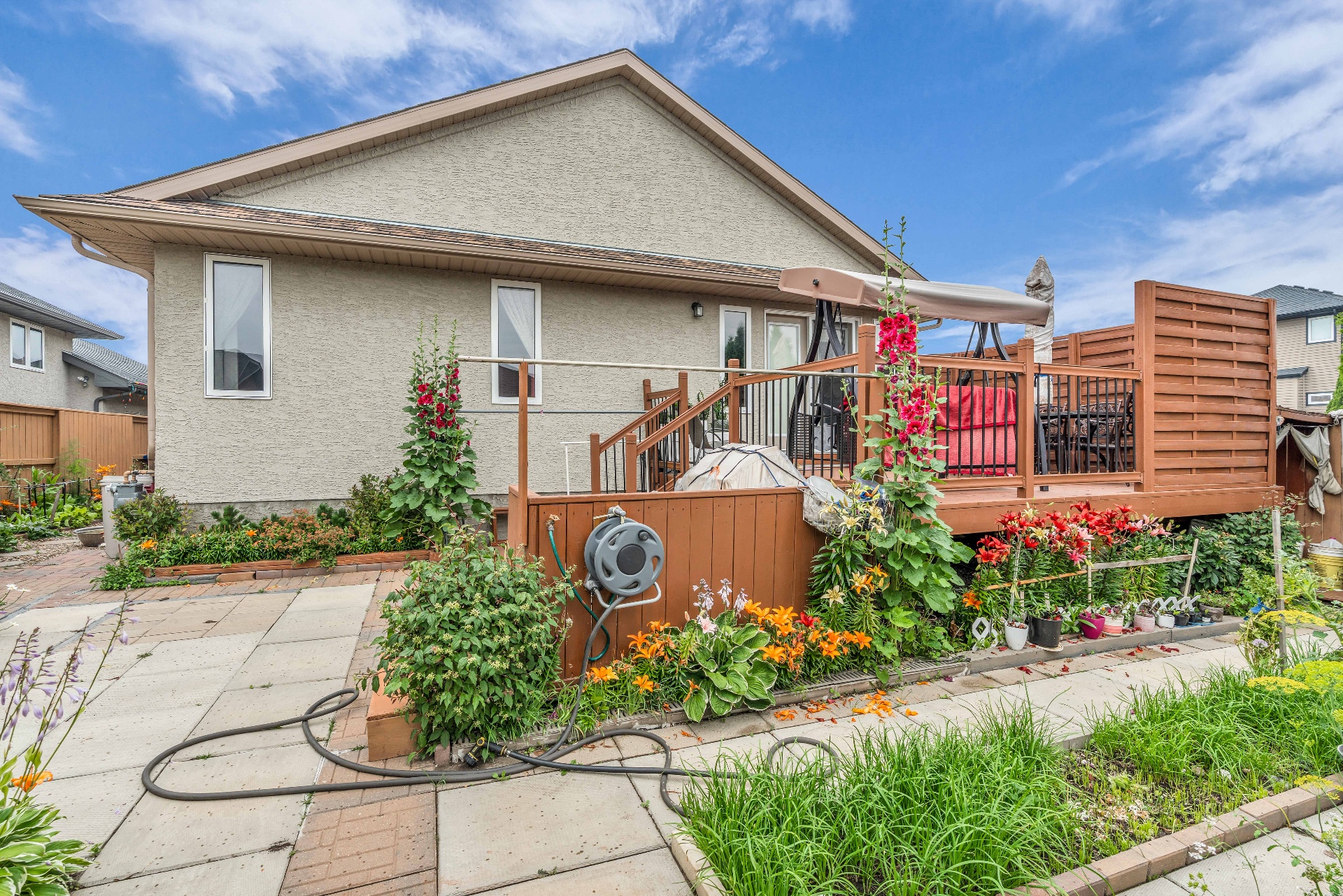 石桥步行至小学的独栋出售 · 250 Robertson Cove——林与唐地产 - 9